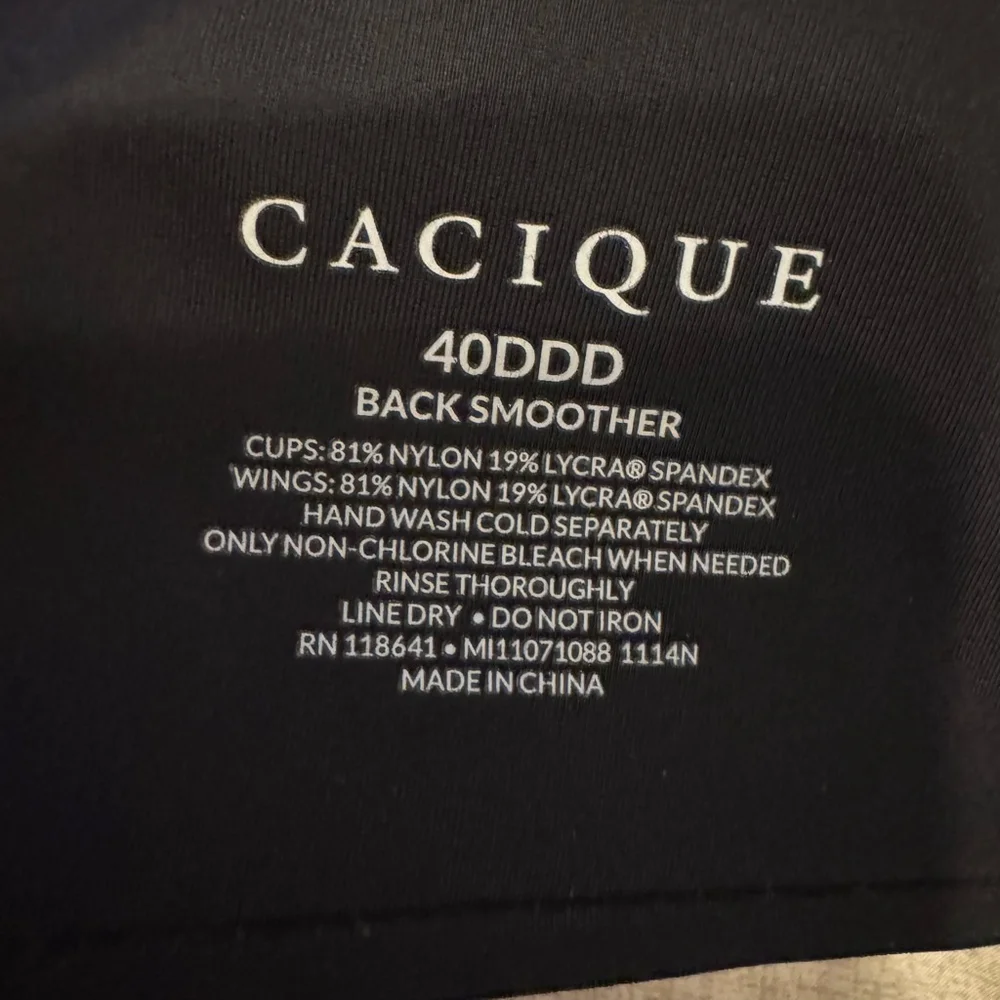 Cacique Back Smoother Padded Bra Size 40DDD